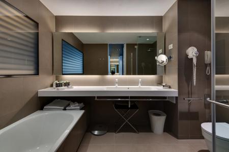 Lone by Maistra Collection - 20