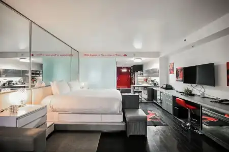 Beautiful Palms Place Suite - 493