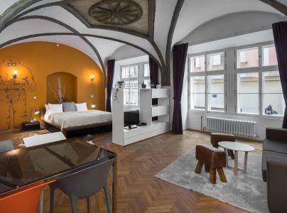 7 Tales Apartments by Adrez - 1