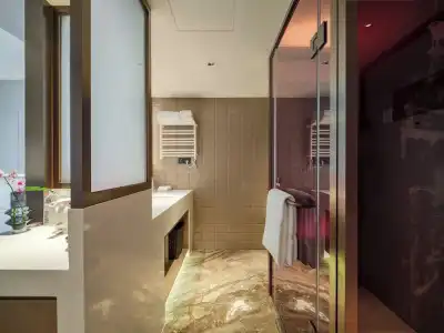 Shanghai Donghu - 29