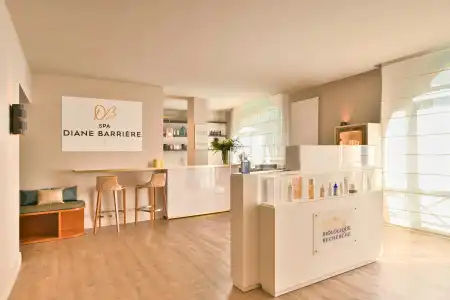 Hôtel Barrière Le Royal Deauville - 20