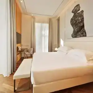 De Bonart Naples, Curio Collection by Hilton - 63