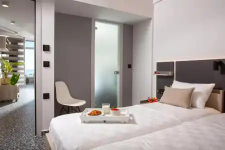Pearl SeaBreeze Suites - 44