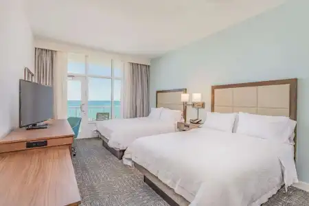 Hampton Inn and Suites Panama City Beach/Beachfront - 46