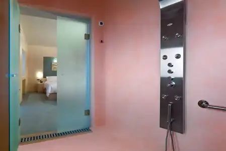 Voreina Gallery Suites - 7