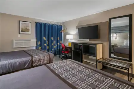 Yankee Clipper Inn, SureStay Collection by Best Western - 38
