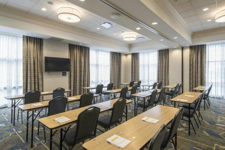 Hampton Inn & Suites Tulsa Downtown - 35