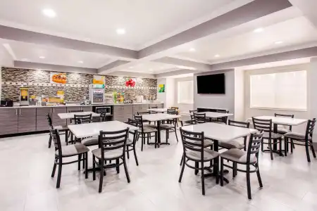Quality Inn & Suites - 21
