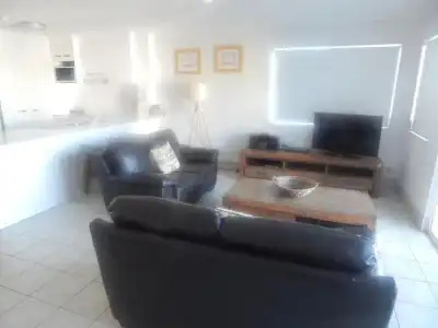 Tranquil Shores Holiday Apartments - 170