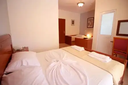 Olympia - 133