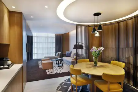 Double Tree by Hilton Dubai Business Bay - 25