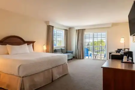 Ogunquit & Suites - 66