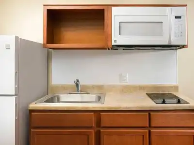 WoodSpring Suites Bakersfield East - 30