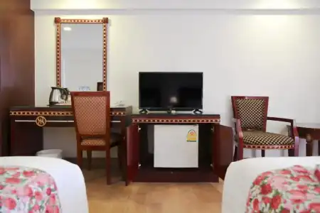 Pattaya Hiso - 40