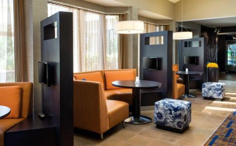 Courtyard Denver Central Park - 3