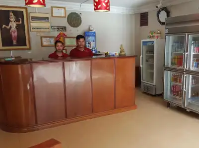 Lucky 2 Guesthouse - 16