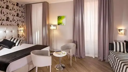 Domus Spagna Frattina Prestige Suite - 36