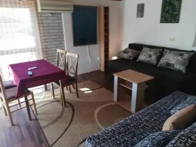 LaRos Apartments - 15