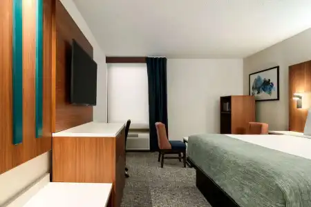 Wingate by Wyndham Williamsburg - 28