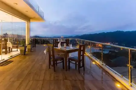 Sandriana Lake View - 11
