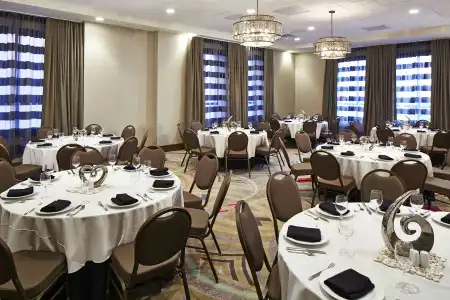 Hilton Garden Inn Phoenix Downtown - 41