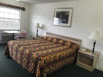 Superlodge Motel - 51