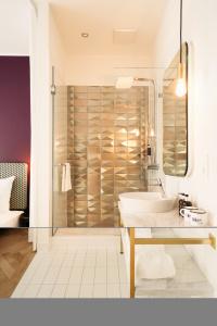 Schani Salon - 7