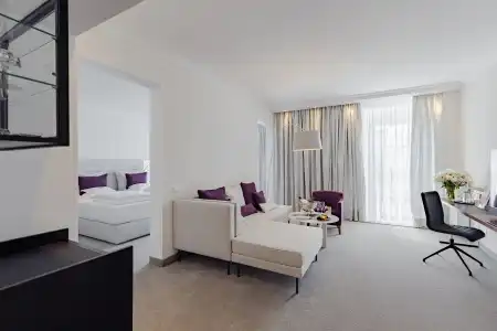Bayerischer Hof - 20