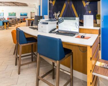 Holiday Inn Express & Suites Louisville Downtown by IHG - 24