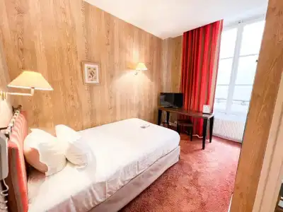 Globe et Cecil Hôtel - 60