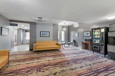 Best Western The Inn At Rochester Airport - 3