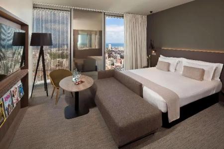 Meliá Barcelona Sky - 48