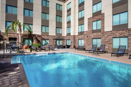 Hampton Inn Phoenix-Airport North - 17