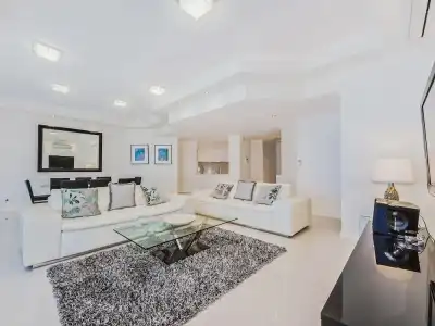 Oceana on Broadbeach - 29