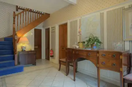 Acer Lodge Guest House - 11