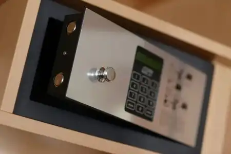 ADELANTE Boutique - 31