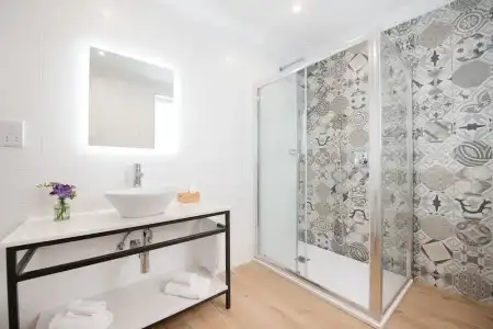 Georges Boutique Living - 42