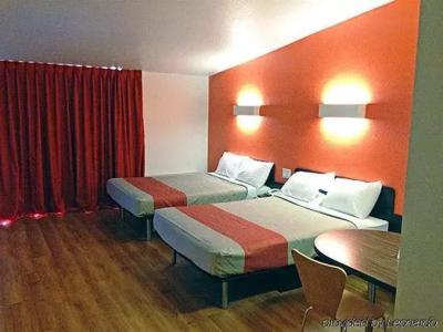 Super Inn Tucson - 2