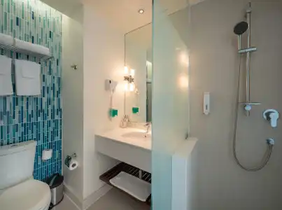 Holiday Inn Express PHUKET PATONG BEACH CENTRAL by IHG - 7