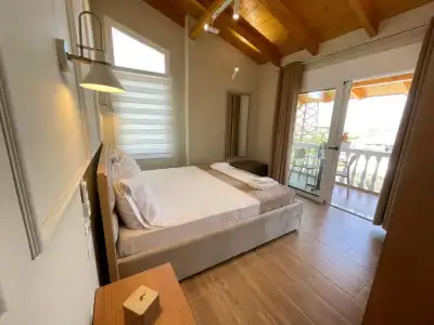 Arial Penthouse Suites - 3