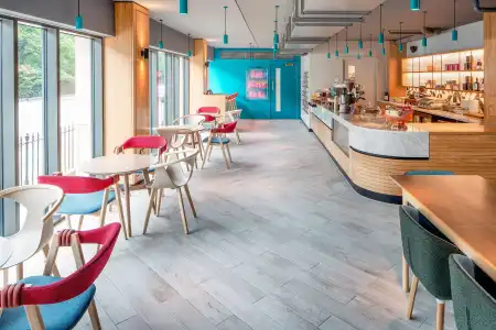 YOTEL Edinburgh - 16
