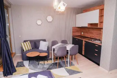 BOUTIQUE Entry E - 96