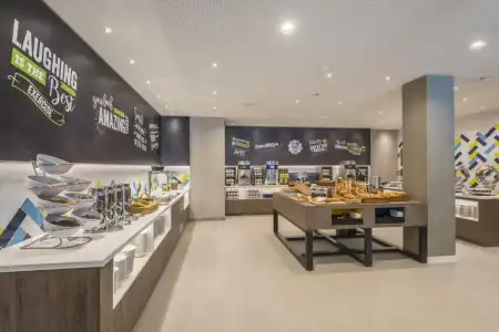 Hampton by Hilton Stuttgart City Centre - 8