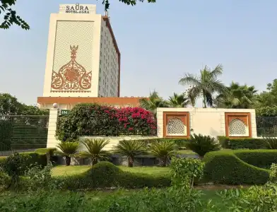Ramada Plaza by Wyndham Agra - 36