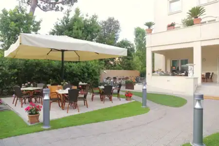 Villa Costanza Boutique - 6