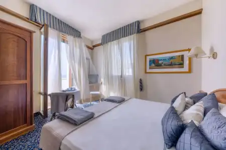 Astura Palace - 6