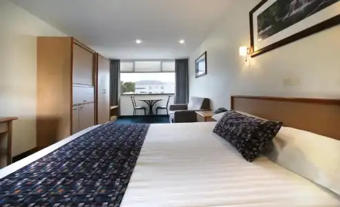 429 Apartments and Suites - 36