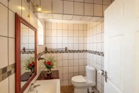 Gecko Ridge Guest House - 31