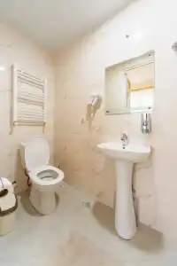 Top Floor Guest House - 38