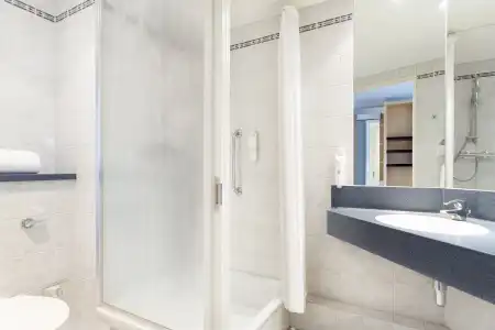 Holiday Inn Express London - Park Royal by IHG - 37